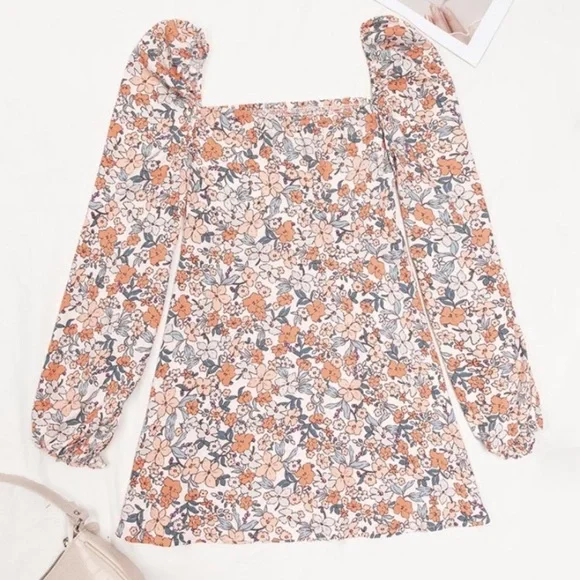 Cupshe Elodie Ditsy Dress Size M - Picture 4 of 6